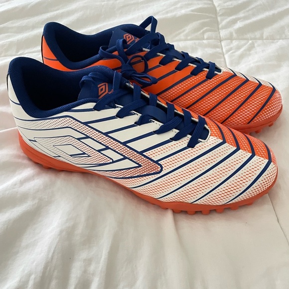 Umbro Men's Velocita Elixir League Turf Soccer Cleats 7.5 White Orange Blue NEW - Picture 2 of 7